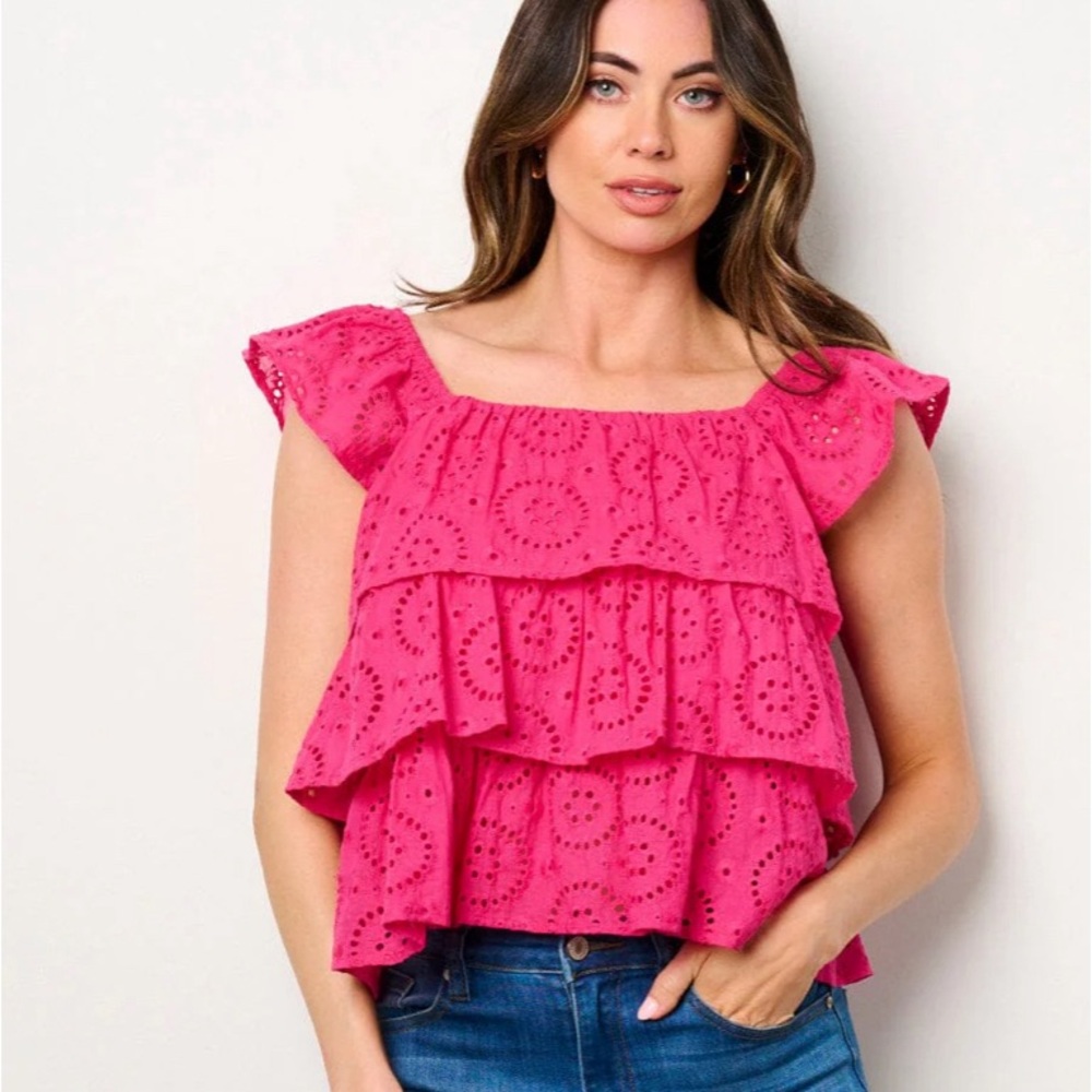 Women sleeveless  Tiered eyelet detailed Top